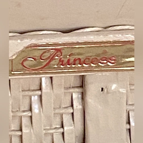 PRINCESS VINTAGE WICKER SEWING 🧵 BOX 🗃️ BASKET 🧺 from the 50’s Floral Decal - Picture 12 of 15